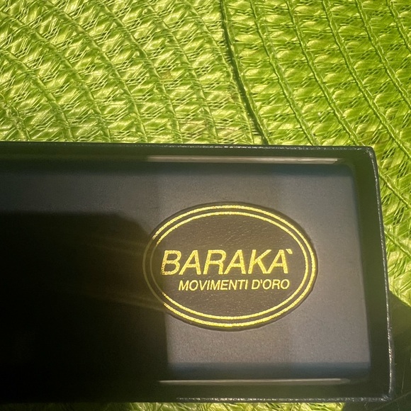 Baraka 18K gold leather Bracelet - Picture 8 of 9